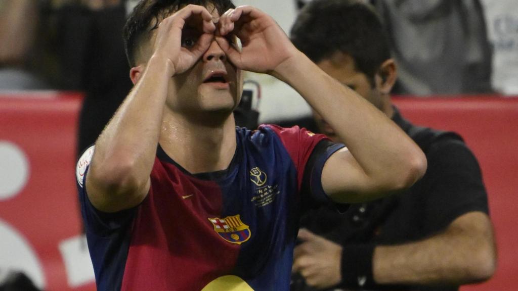 Pedri realiza su clásica celebración en la final de Copa del Rey contra el Real Madrid