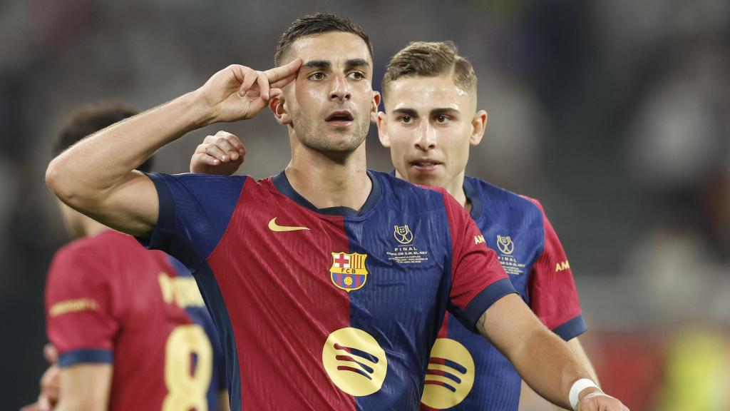 Ferran Torres celebra su gol al Real Madrid en la final de la Copa del Rey