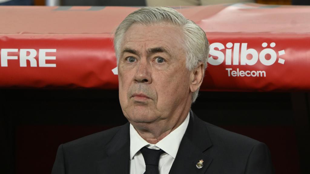 Carlo Ancelotti, decepcionado en la final de la Copa del Rey