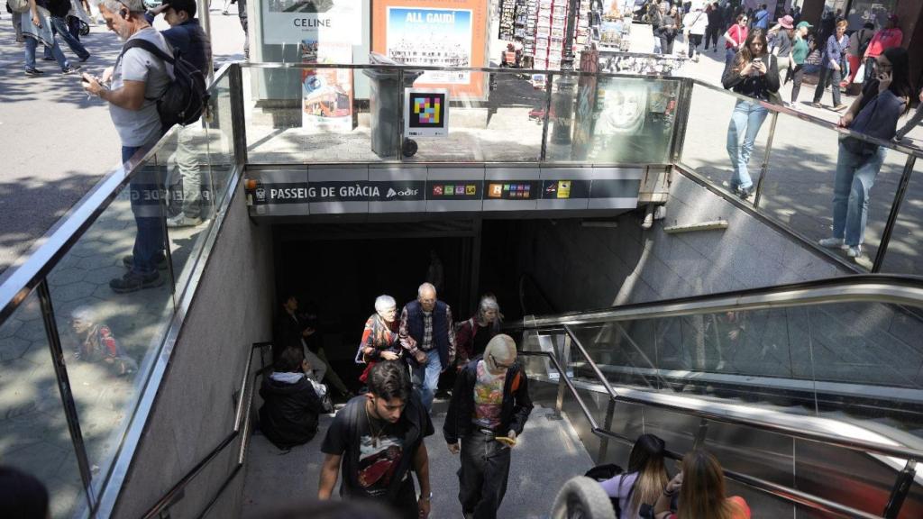 Barcelona se recupera tras el histórico apagón eléctrico