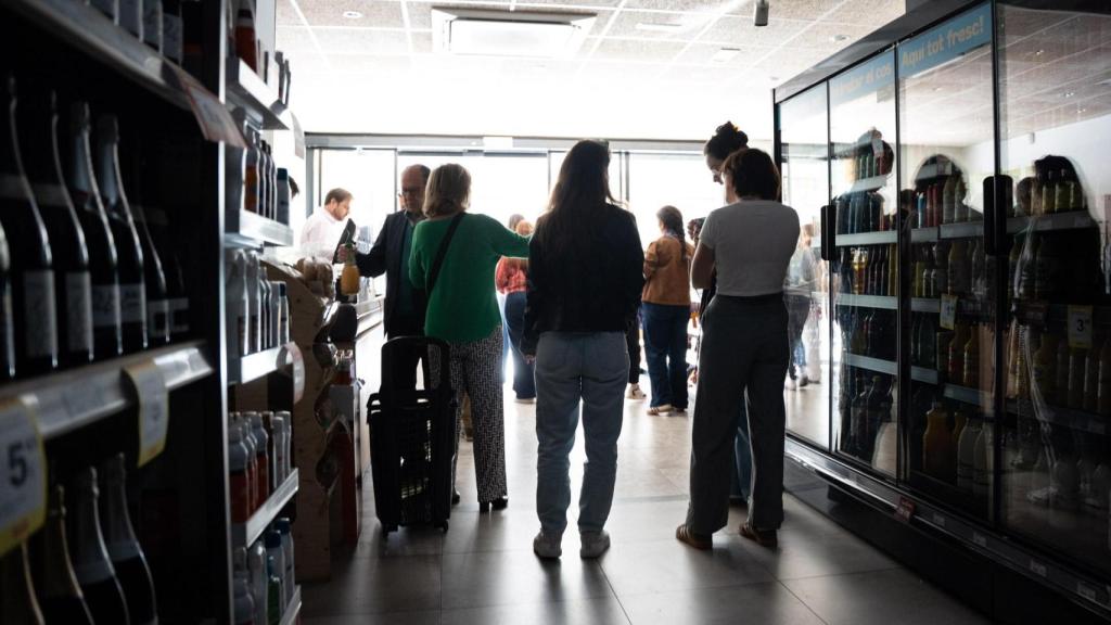 Un supermercat durant l'aixecament viscut a Espanya el passat abril