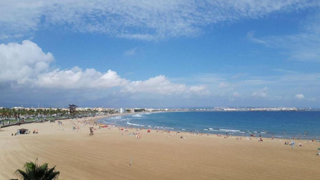 La playa más contaminada de Cataluña está en Tarragona, la Pineda