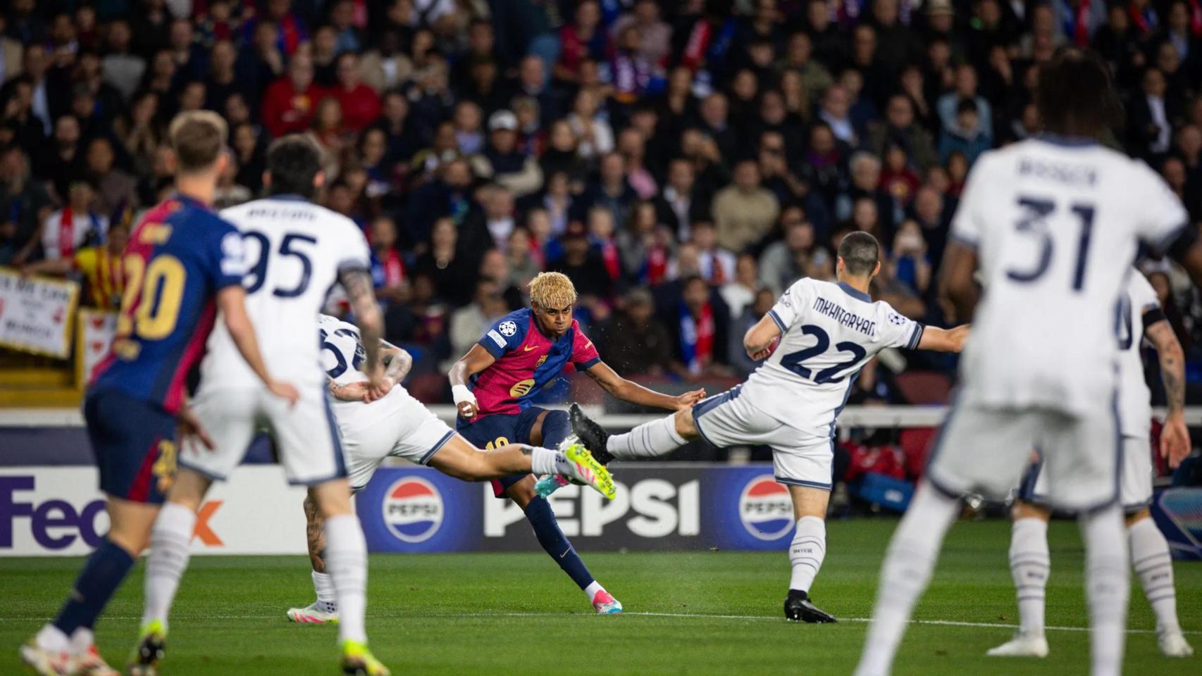 El disparo de Lamine Yamal contra el Inter de Milán