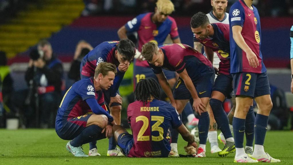 El Barça, preocupado por la lesión de Jules Koundé  en el partido contra el Inter