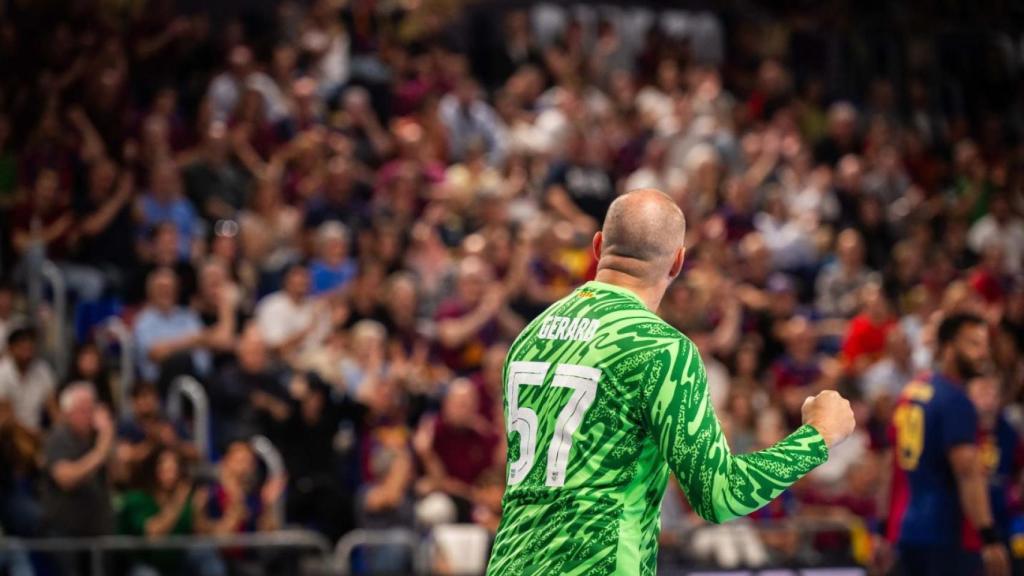 Vincent Gérard celebra una parada en el Barça de balonmano-Pick Szeged