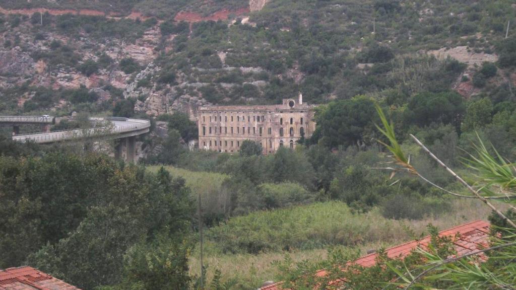 Balneario de La Puda de Montserrat, en Esparreguera, actualmente abandonado