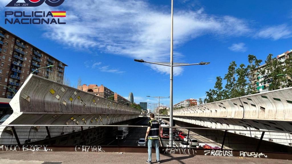 Puente en Barcelona desde donde la joven presuntamente quería arrojarse al vacío