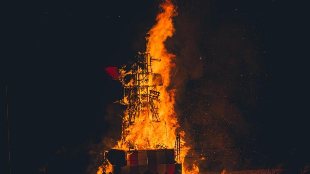 Cremada del Dimoni en las Festes de Maig de Badalona