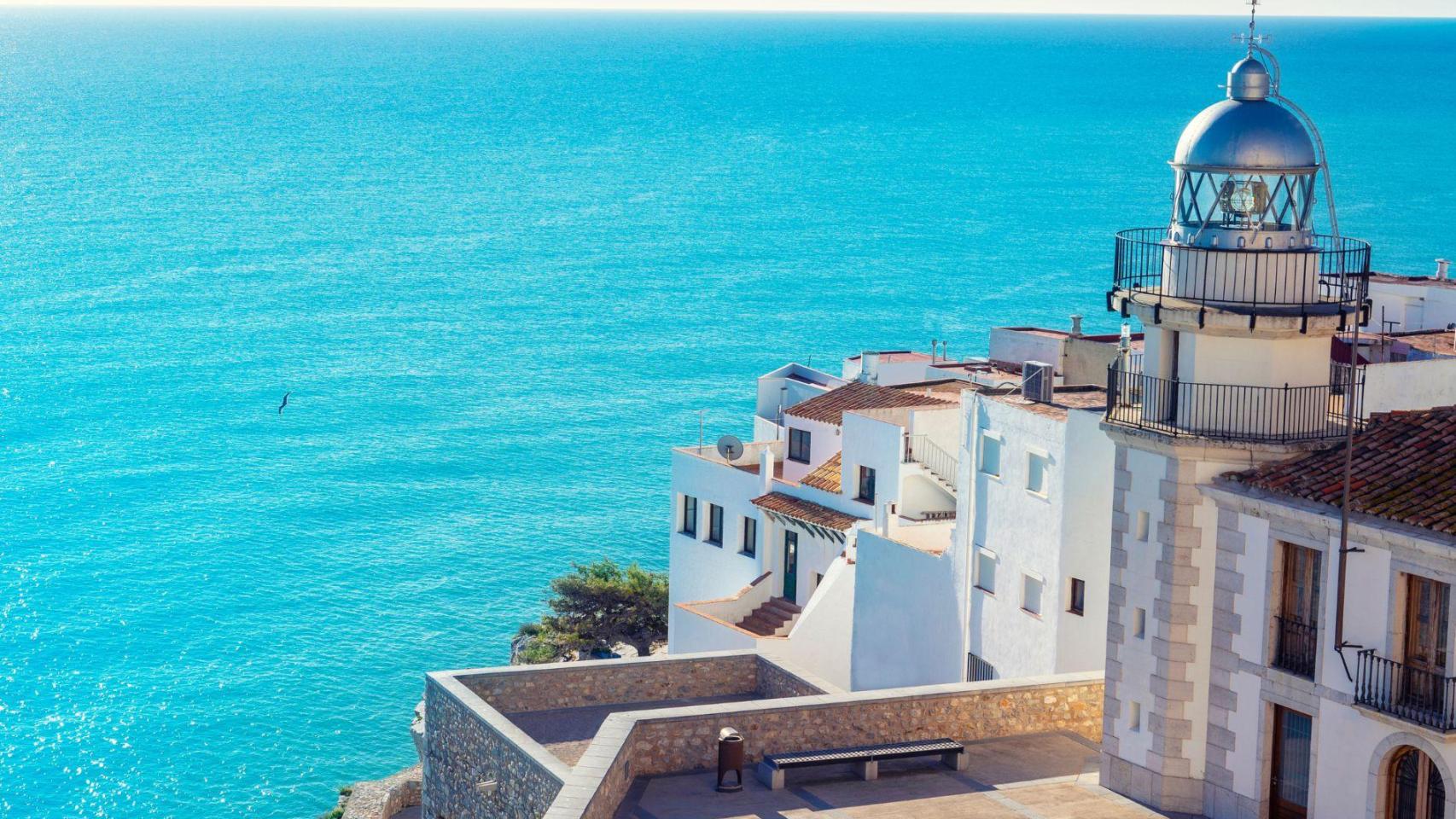 El Faro visto desde el Castillo del Papa Luna en Peñíscola