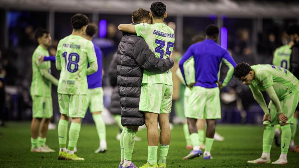 Los jugadores del Barça, abatidos anímicamente tras la eliminación de la Champions League