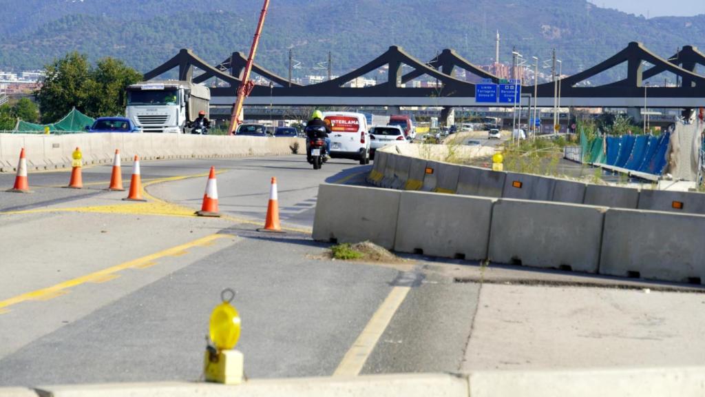 Una salida de la rotonda de La Parellada de Sant Boi