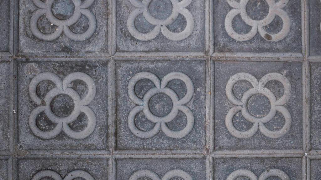 Panot de flor -baldosa de Barcelona-