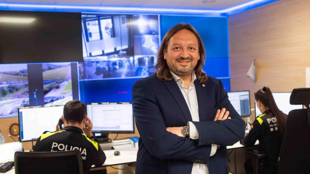 Salva Tovar a la Sala de control operatiu (Sala 092) durant la seva entrevista amb Metròpoli