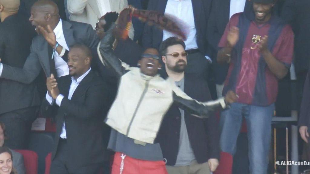 Travis Scott se pega un festival en Montjuïc después de una noche loca con Piqué y Puyol