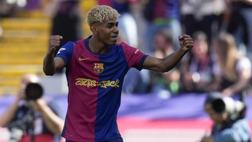 Lamine Yamal celebra su gol ante el Real Madrid en Montjuïc