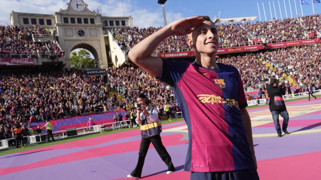 Fermín López celebra su gol anulado por mano en el Barça-Real Madrid