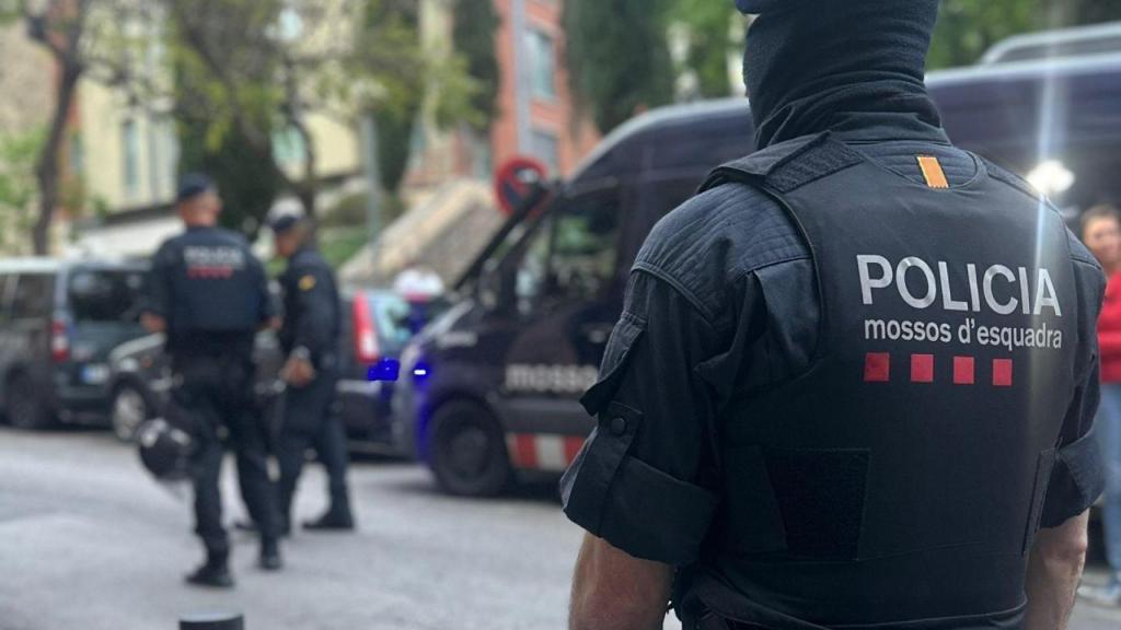 Mossos d'Esquadra durant una intervenció