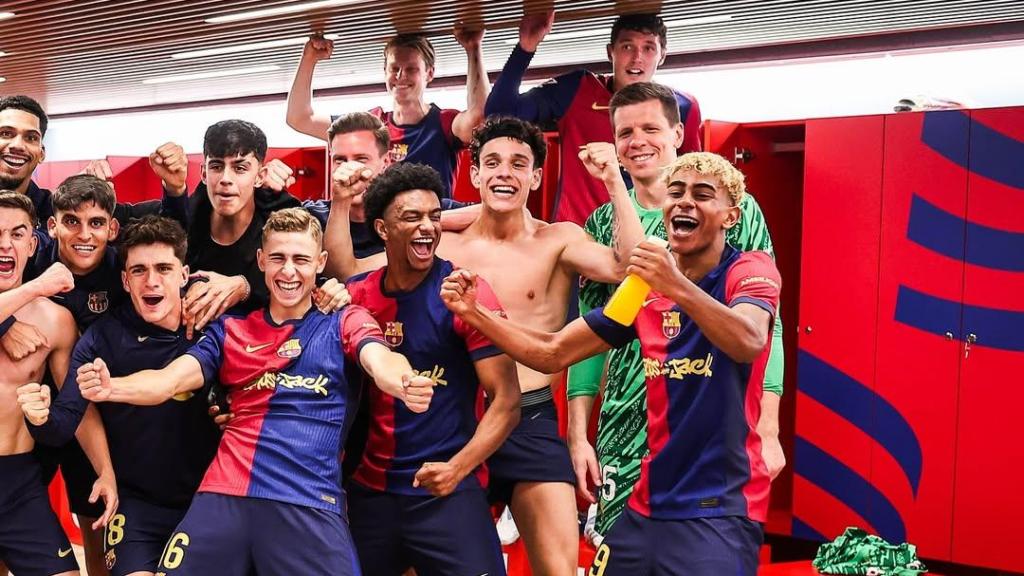 Lamine Yamal también lidera las celebraciones en el vestuario