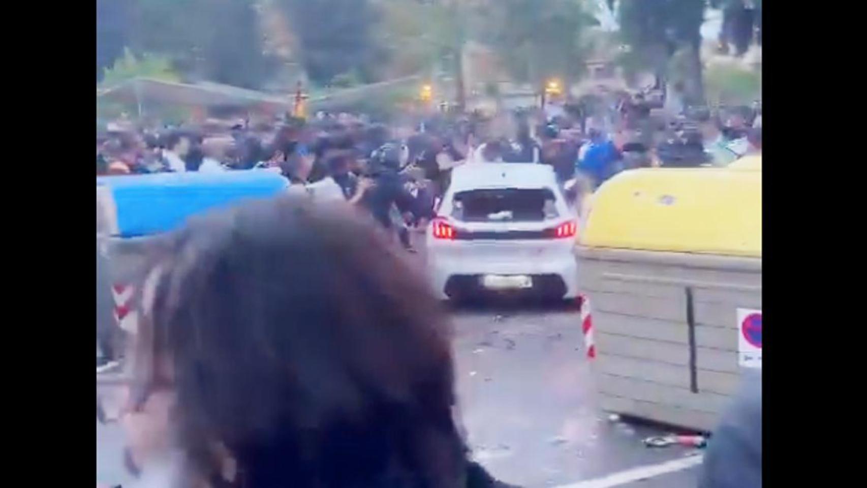 El momento del atropello en Cornellà-El Prat