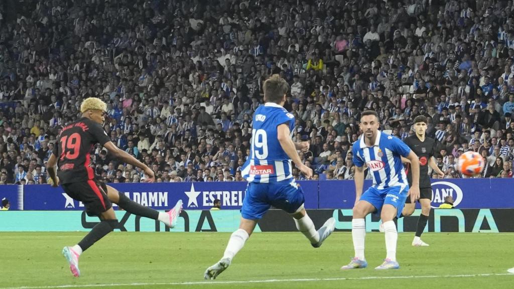 El golazo de Lamine Yamal contra el RCD Espanyol