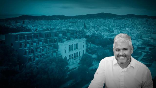 Fotomontaje del chef Nandu Jubany con el Hotel Miramar de Barcelona de fondo