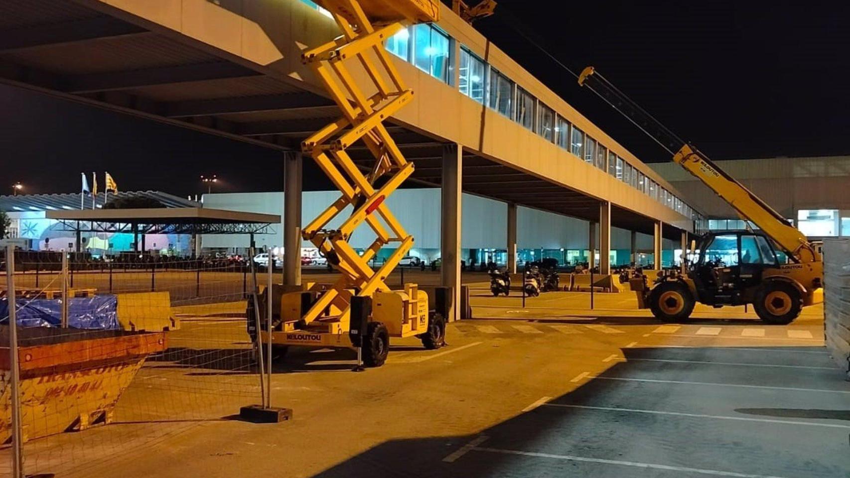 Reparación de la pasarela en el Aeropuerto de Barcelona