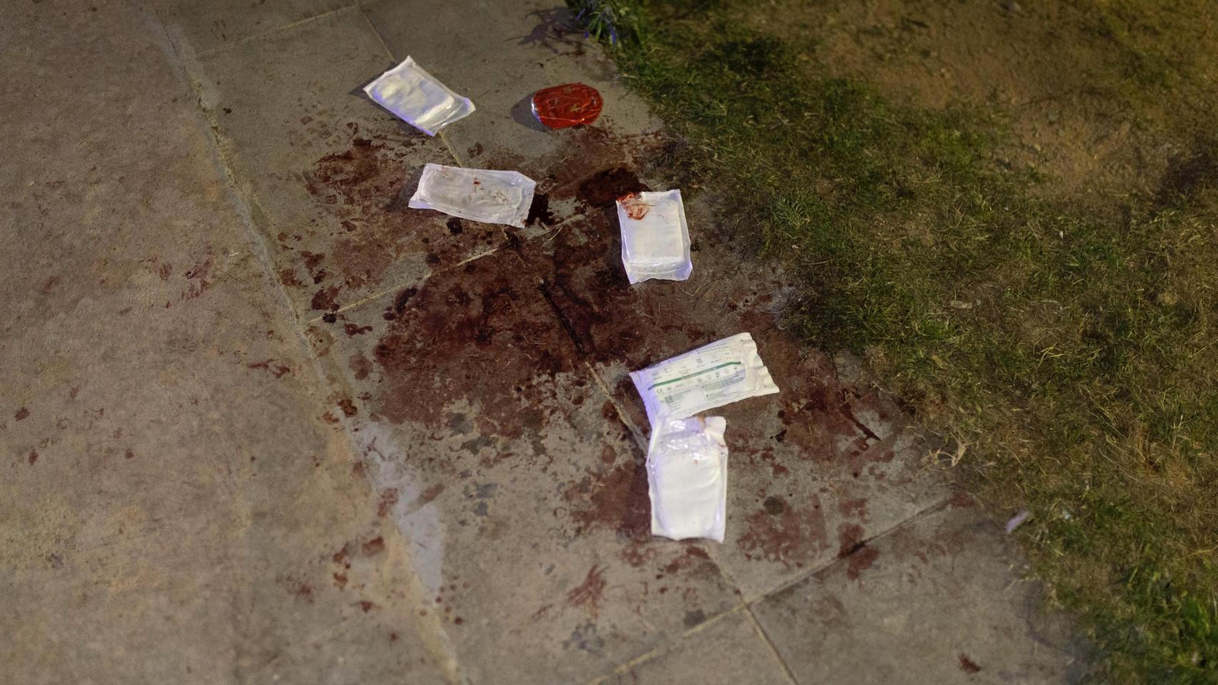 Sangre en el lugar del atropello de Cornellà-El Prat