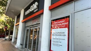 Supercor Exprés de la calle d'Andrade de Barcelona, cerrado desde el 17 de mayo de 2025