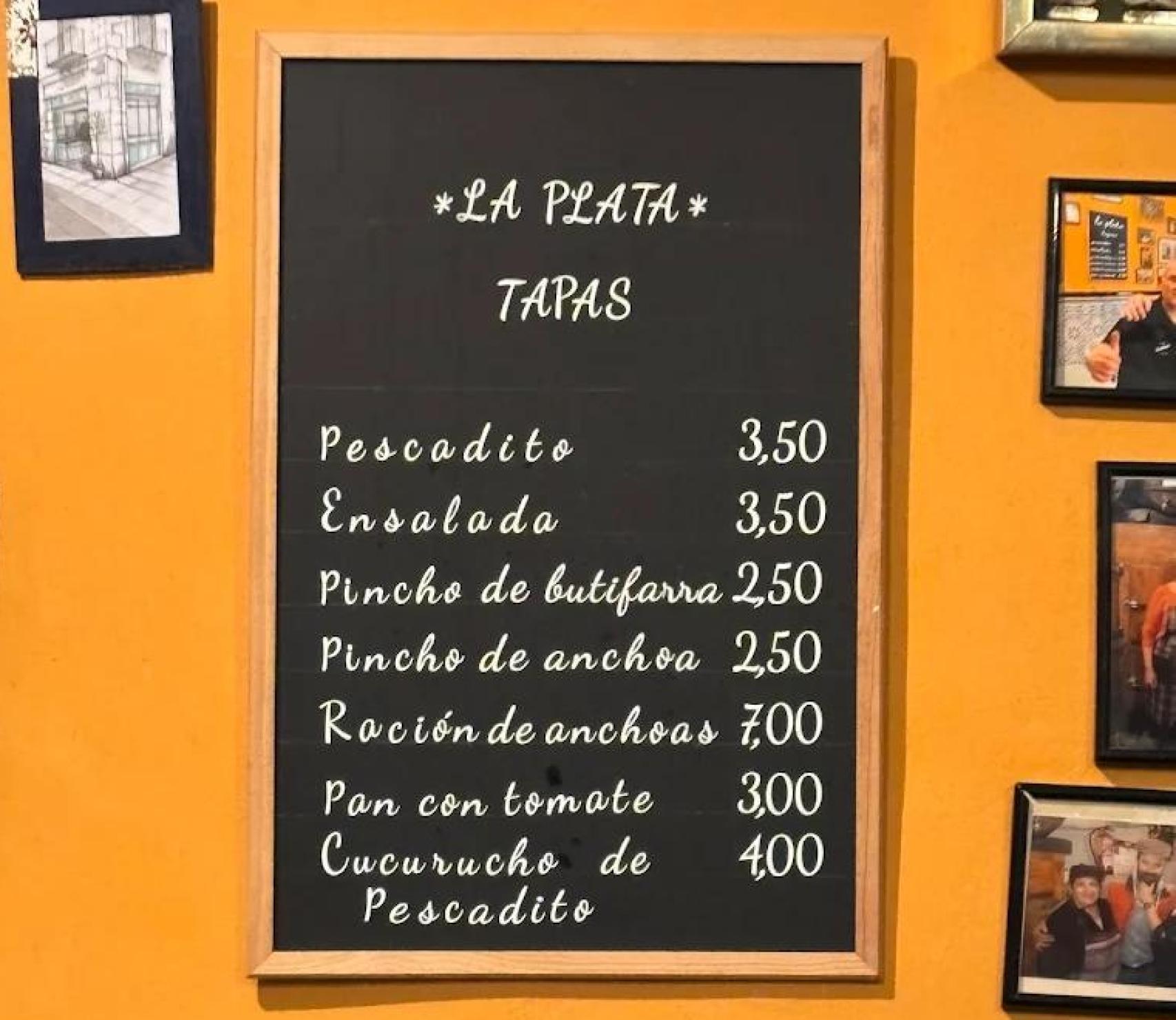 Tapes del restaurant Bar La Plata del Gòtic