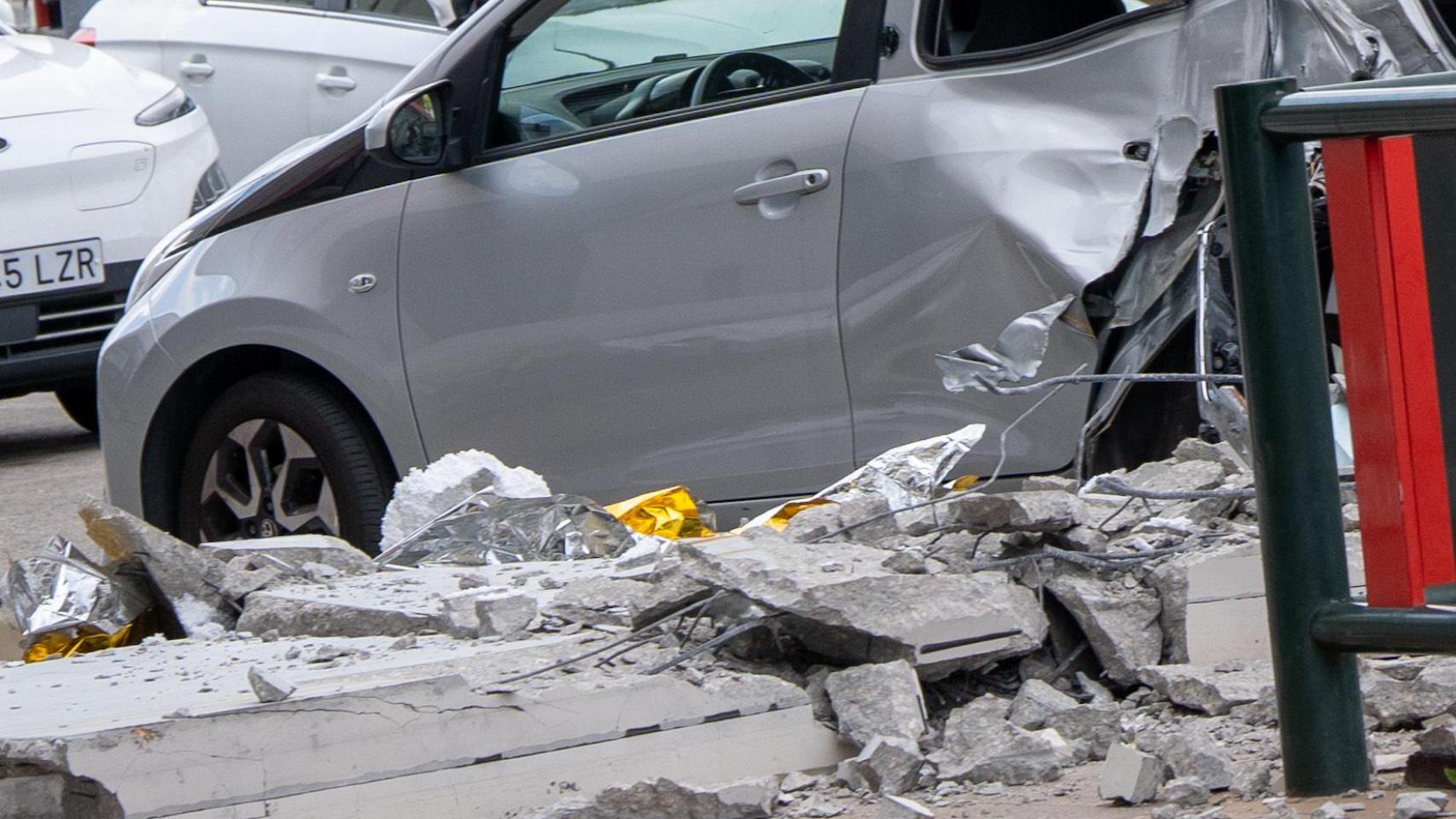 Imagen de los trozos de hormigón de la fachada