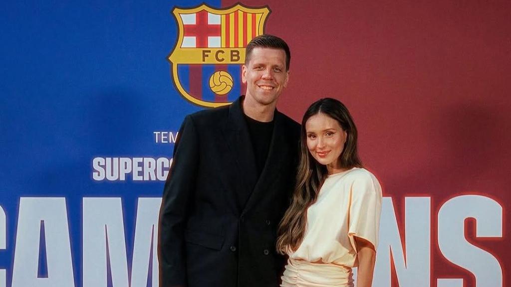 Wojciech Szczesny y su esposa Marina Luczenco, en la cena de celebración de la Liga del Barça