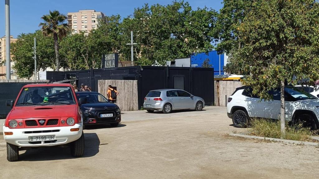 Desallotjament del bar Santa Lola de Badalona