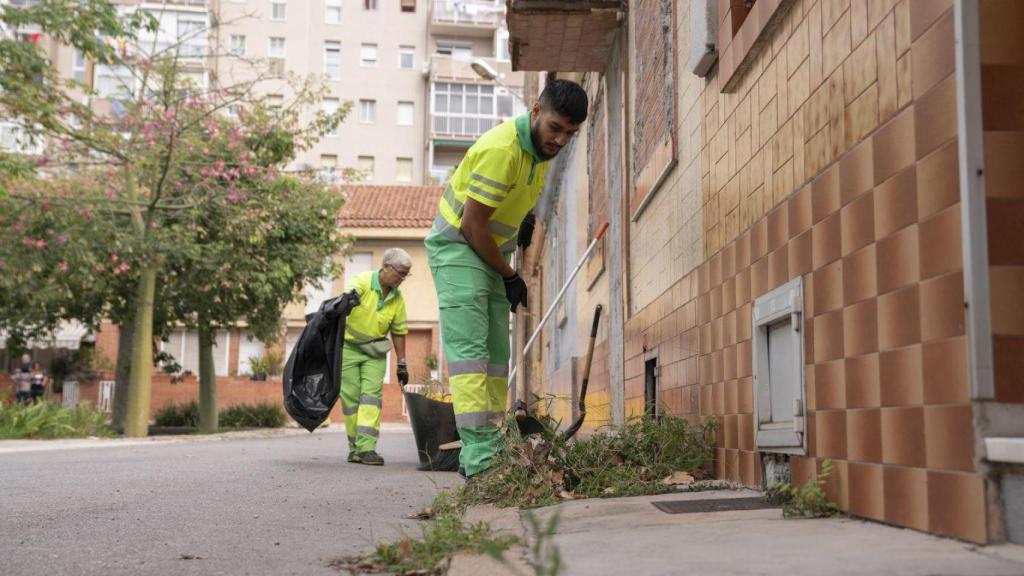 Operarios de limpieza en Barcelona