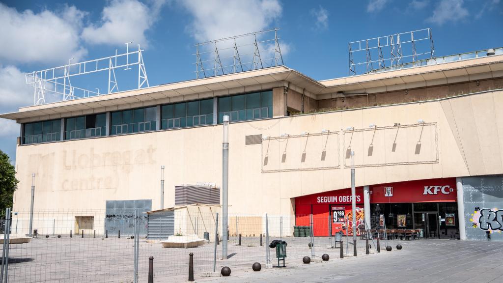 Estado actual del antiguo centro comercial Llobregat Centre de Cornellà