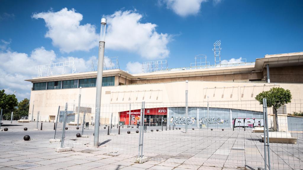 El KFC que sigue abierto en el centro comercial Llobregat Centre de Cornellà