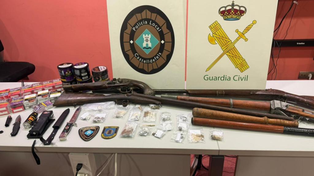 Armes i drogues requisades durant un operatiu policial a Castelldefels
