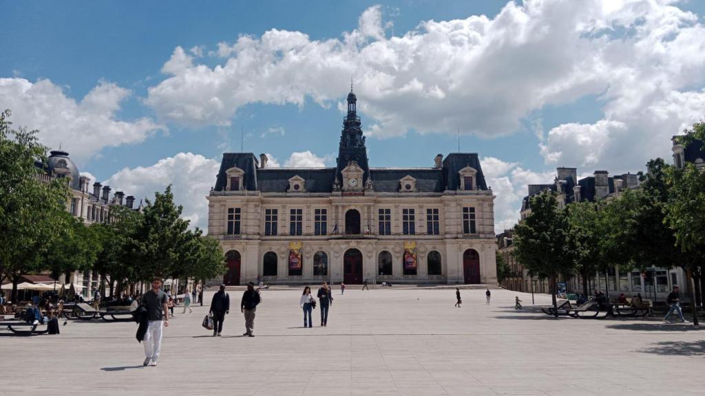 Plaza de Poitiers