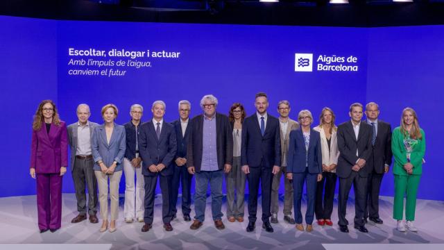 Belén García, Ignacio Escudero, Antonio Balmón, Felipe Campos y Concha Zorrilla, junto a otros participantes del acto