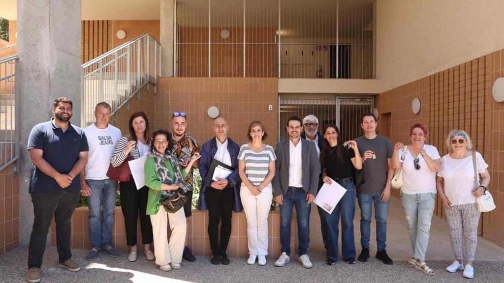 Catelldefels entrega las llaves de 72 pisos de protección oficial