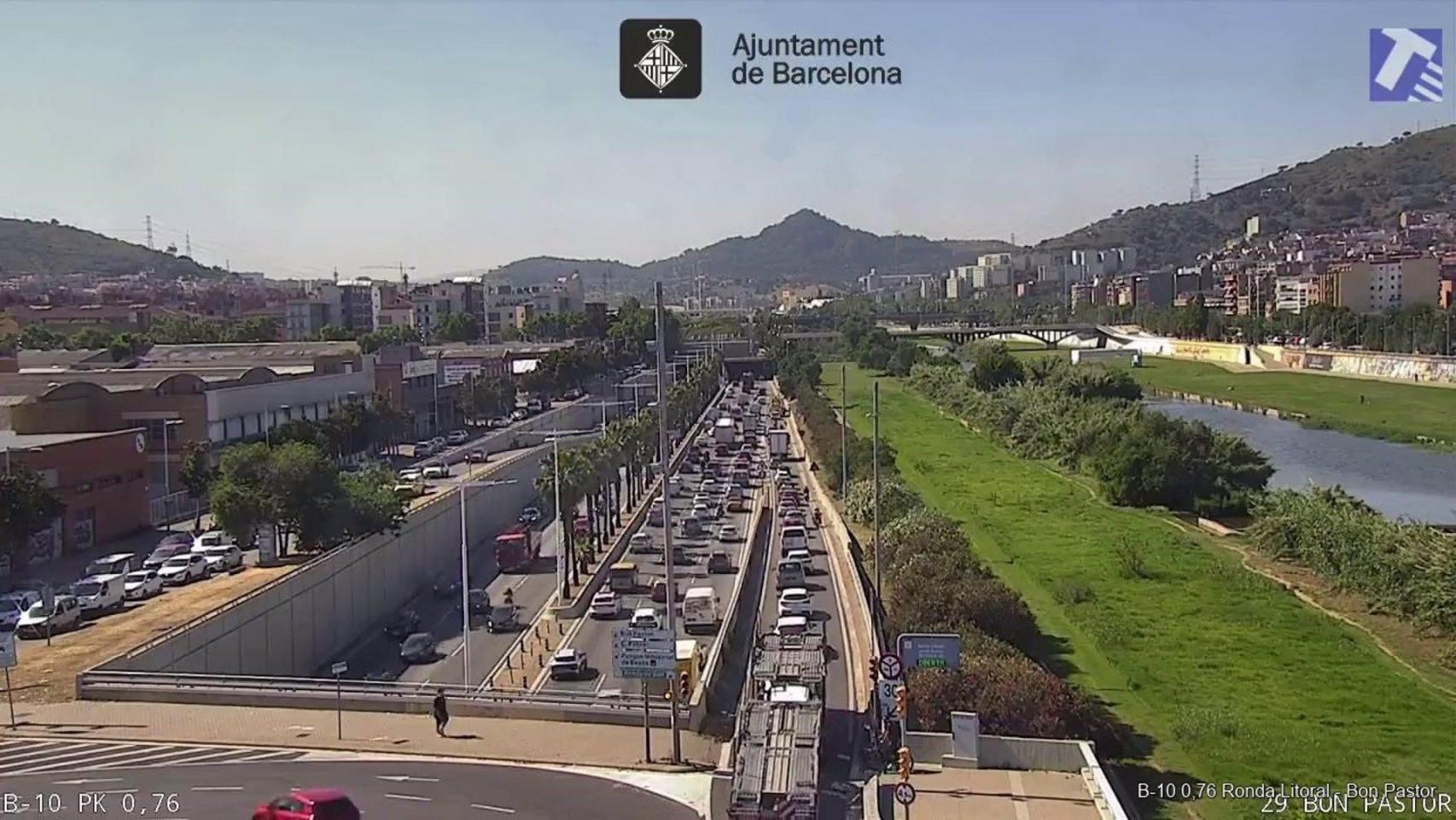 Tráfico en la Ronda Litoral de Barcelona