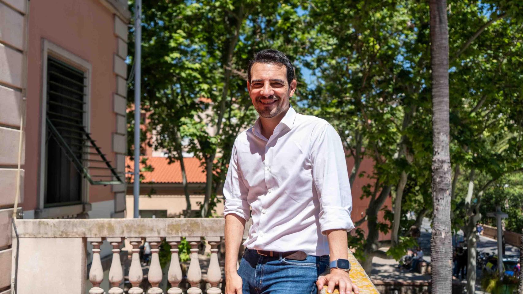 Manu Reyes: “No creo en la Gran Barcelona de la uniformidad, la identidad de Castelldefels es mi prioridad”