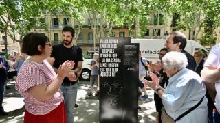 Monolito a la memoria de Luis Eduardo Aute en Gràcia