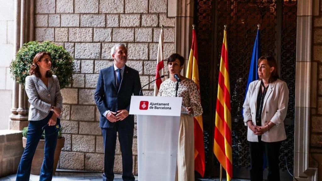 La Ministra de Vivienda, Isabel Rodríguez, en el Ajuntament de Barcelona hoy durante la visita de la delegación de la comisión especial sobre la Crisis de Vivienda en Barcelona i Badalona