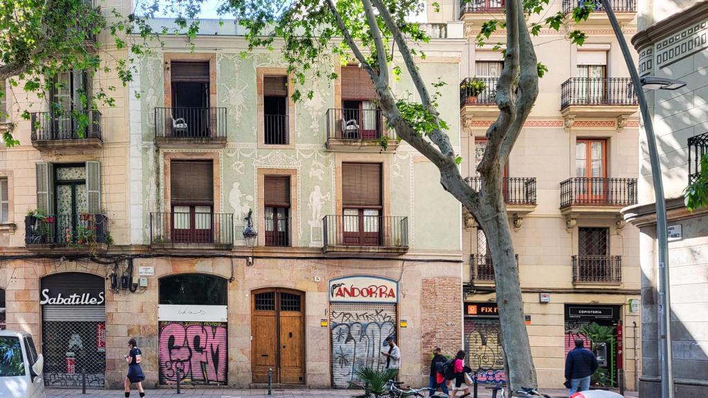 Imatge de la façana de l'antiga domeria