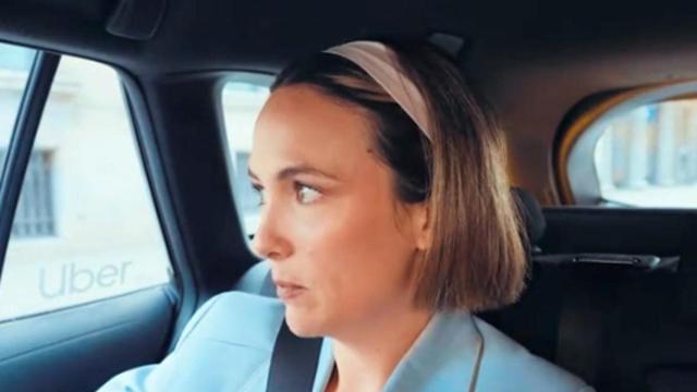 La cantante Rigoberta Bandini durante el anuncio de Uber