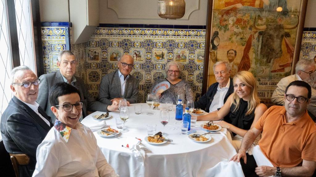 La taula a Casa Leopoldo amb Rosa Gil