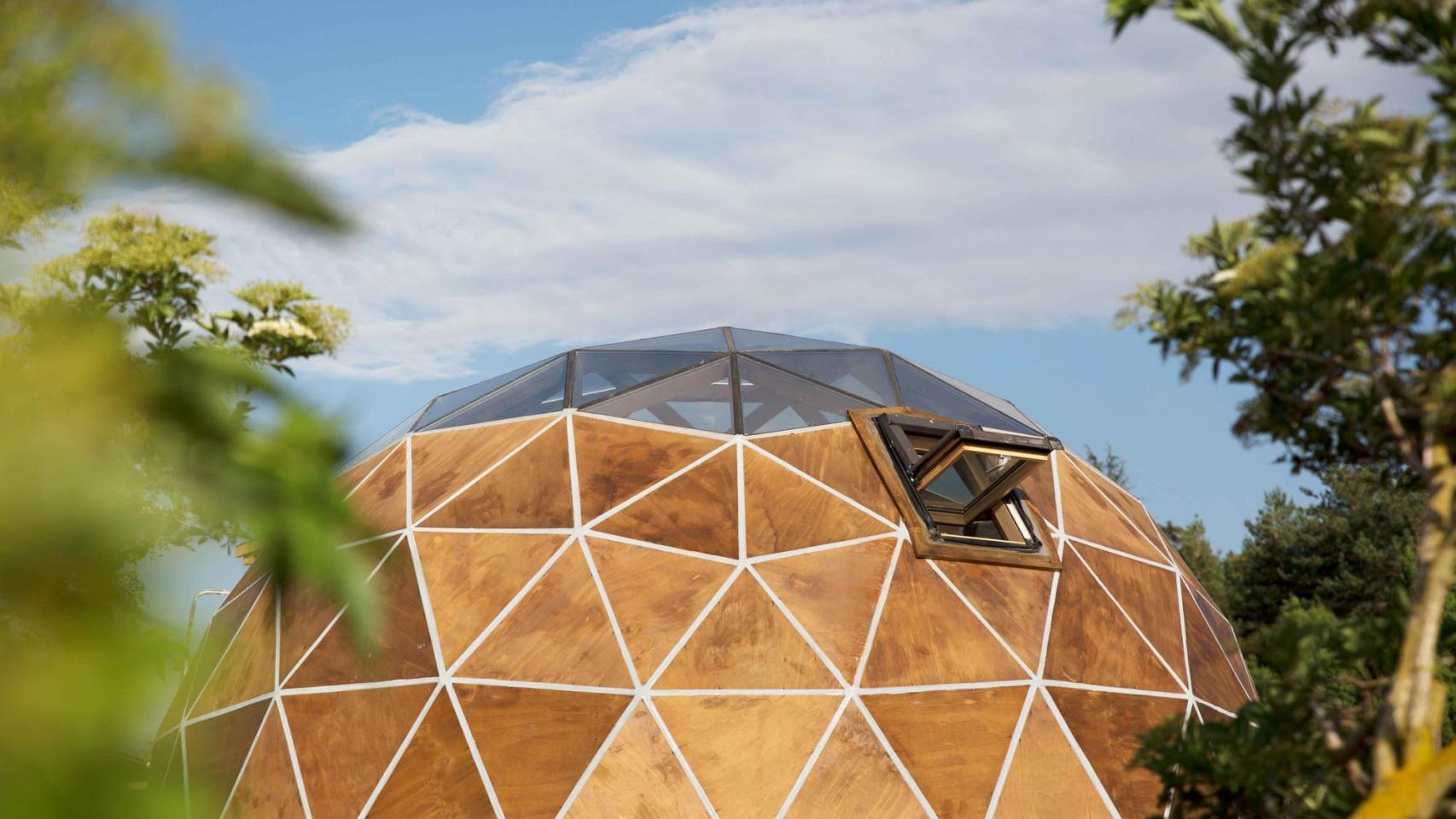 Giro de 180 grados en Tarragona: iglús y cabañas en los bosques mediterráneos catalanes