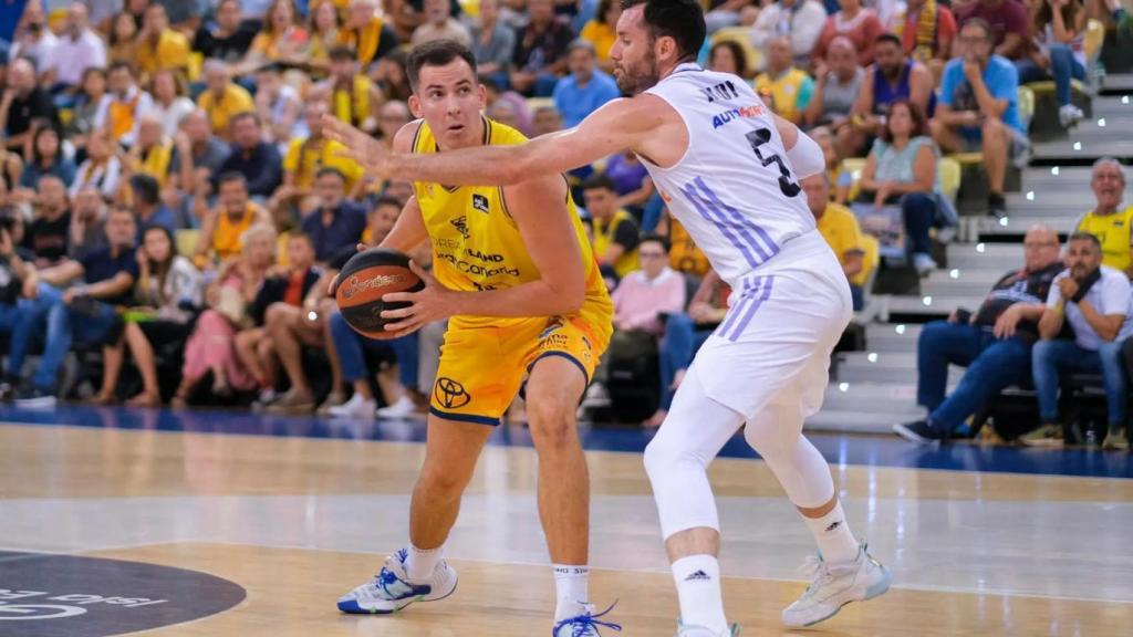 Miquel Salvó, en un partido contra el Gran Canaria