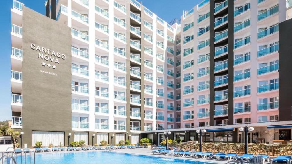 Fachada del hotel Cartago Nova