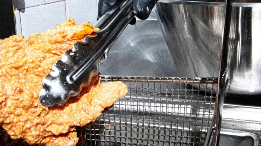 Pollo frito del Fry House en Barcelona